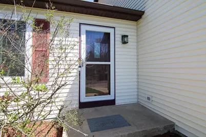 804 Whispering Way, Cottage Grove, WI 53527 - Photo 3