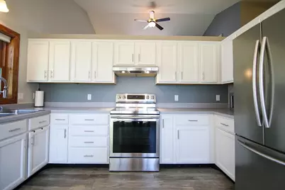 804 Whispering Way, Cottage Grove, WI 53527 - Photo 13