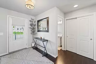427 Sugar Maple Ln, Madison, WI 53593 - Photo 3