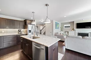 427 Sugar Maple Ln, Madison, WI 53593 - Photo 13