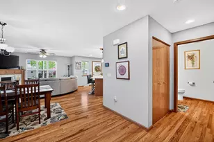 5124 Merwood Ln, Madison, WI 53718 - Photo 9