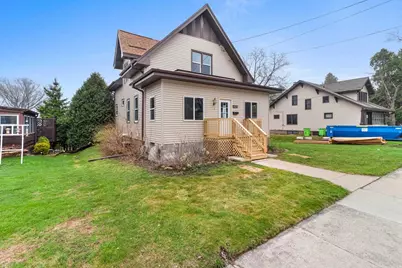 2216 Monroe Street, New Holstein, WI 53061 - Photo 5