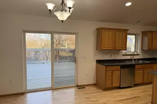 2880 Crinkle Root Dr, Fitchburg, WI 53711 - Photo 7