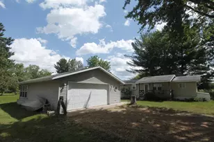 W1002 Laurie Ln, Montello, WI 53949 - Photo 29