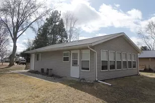 W1002 Laurie Ln, Montello, WI 53949 - Photo 17
