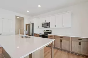 582 Buss Rd, Cottage Grove, WI 53527 - Photo 5