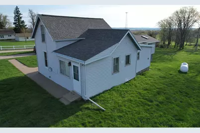 126 Bunker Hill Street, Potosi,  53820 - Photo 3