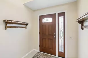 304 Hartford Cove, Waunakee, WI 53597 - Photo 3