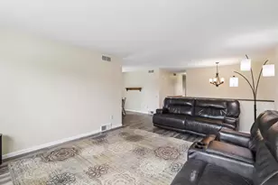 304 Hartford Cove, Waunakee, WI 53597 - Photo 7