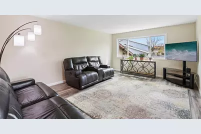 304 Hartford Cove, Waunakee, WI 53597 - Photo 5