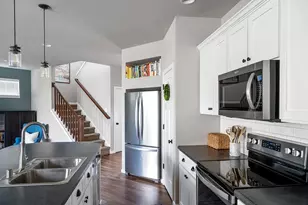 334 Basilica Pkwy, Verona, WI 53593 - Photo 5