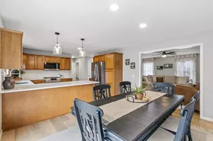 2028 Sandhill Dr, Prairie Du Sac, WI 53578 - Photo 17