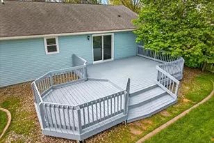 618 Robin Dr, Sun Prairie, WI 53590 - Photo 3
