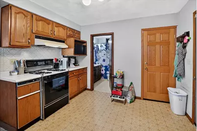 1913 E Washington Avenue, Madison, WI 53704 - Photo 9