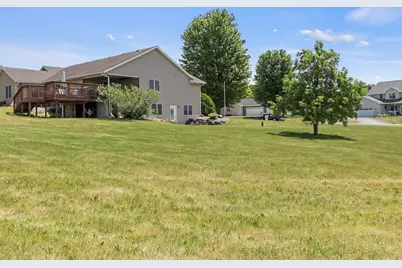 13072 W Woodworth Drive, Janesville, WI 53536 - Photo 5
