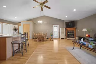 13072 W Woodworth Dr, Janesville, WI 53536 - Photo 27