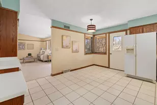 1401 E Garfield St, Mount Horeb, WI 53572 - Photo 17