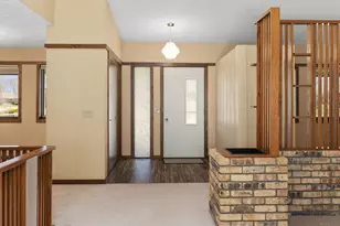 1401 E Garfield St, Mount Horeb, WI 53572 - Photo 9