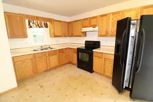 N3928 Oak Ridge Dr, Montello, WI 53949 - Photo 5