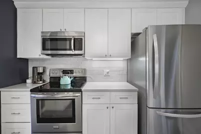 2825 Regent Street, Madison, WI 53705 - Photo 3