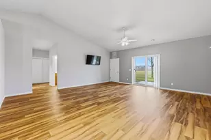 496 River Rd, Columbus, WI 53925 - Photo 9