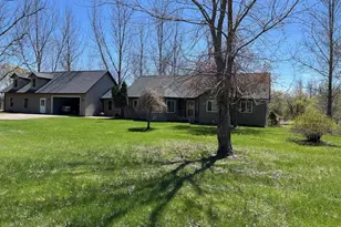 W3075 Grouse Rd, Pardeeville, WI 53954 - Photo 7