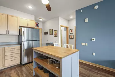 107 Sutherland Court #323, Madison, WI 53704 - Photo 3