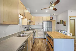 107 Sutherland Ct, Madison, WI 53704 - Photo 9