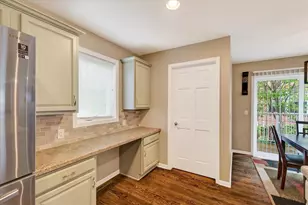 719 Cricket Ln, Madison, WI 53562 - Photo 15