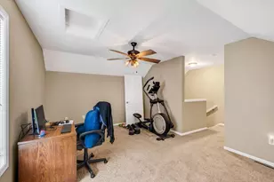 719 Cricket Ln, Madison, WI 53562 - Photo 27