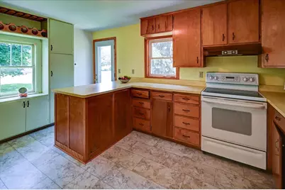 247 Monroe Street, Spring Green, WI 53588 - Photo 27