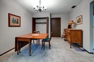 41 Golf Course Rd, Madison, WI 53704 - Photo 5