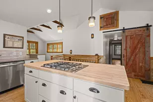 3400 Tally Ho Ln, Madison, WI 53705 - Photo 7