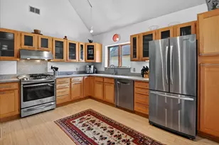 14 N Allen St, Madison, WI 53726 - Photo 7