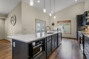 2012 Cherokee Dr, Prairie Du Sac, WI 53578 - Photo 13