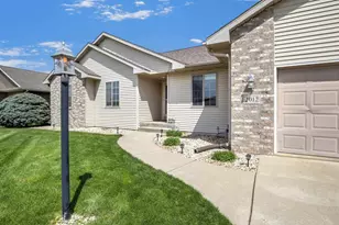 2012 Cherokee Dr, Prairie Du Sac, WI 53578 - Photo 3