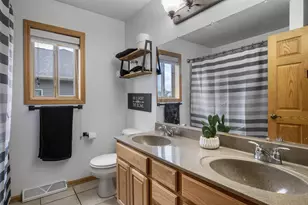 2012 Cherokee Dr, Prairie Du Sac, WI 53578 - Photo 33