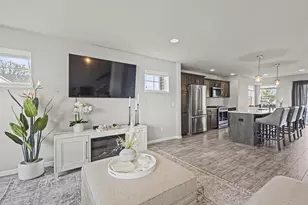 517 Sugar Maple Ln, Verona, WI 53593 - Photo 3