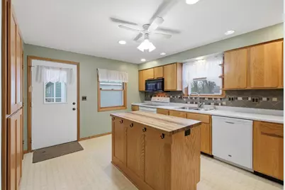 325 Chicago Street, Stoughton, WI 53589 - Photo 13