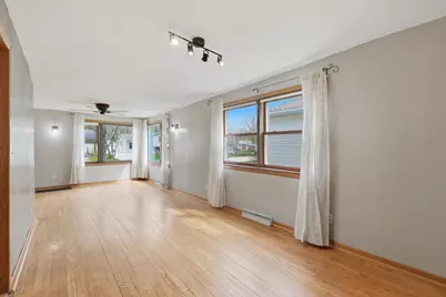 325 Chicago Street, Stoughton, WI 53589 - Photo 5