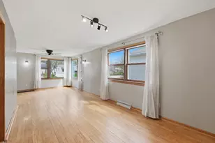 325 Chicago St, Stoughton, WI 53589 - Photo 5