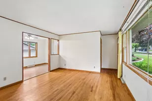 5006 Violet Ln, Madison, WI 53714 - Photo 5