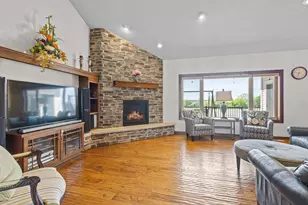 N1657 Carlin Rd, Fort Atkinson, WI 53538 - Photo 5