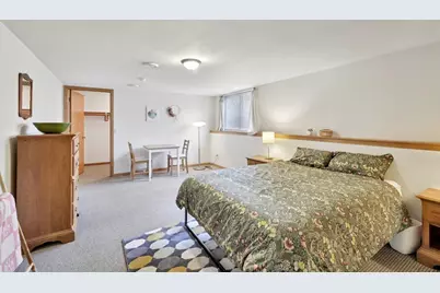 1027 Melvin Court, Madison, WI 53704 - Photo 15