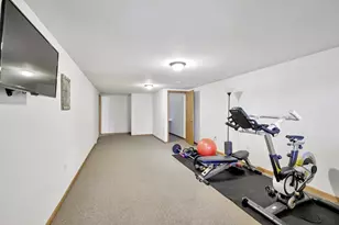 1027 Melvin Ct, Madison, WI 53704 - Photo 15