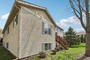 1027 Melvin Ct, Madison, WI 53704 - Photo 21