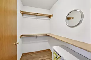 1027 Melvin Ct, Madison, WI 53704 - Photo 11