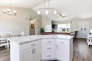1421 21st St, Baraboo, WI 53913 - Photo 15