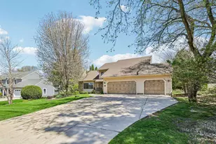 2832 Marledge St, Fitchburg, WI 53711 - Photo 3