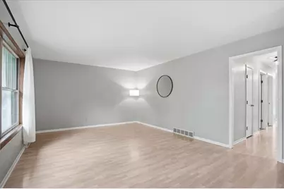 2402 Westbrook Lane, Madison, WI 53711 - Photo 7